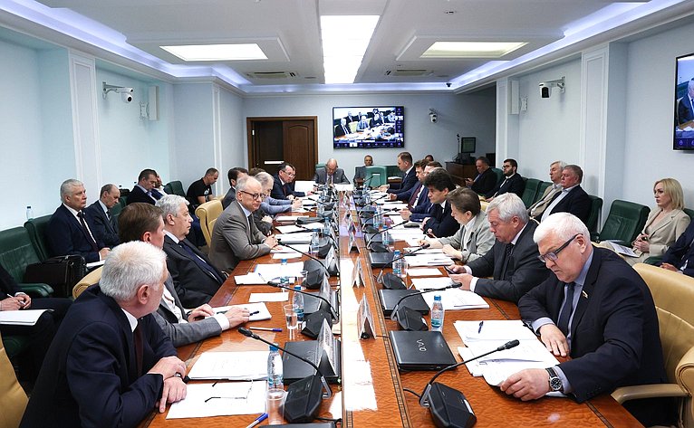 Совещание Комитета СФ по федеративному устройству, региональной политике, МСУ и делам Севера «Совершенствование системы саморегулирования в строительной отрасли»