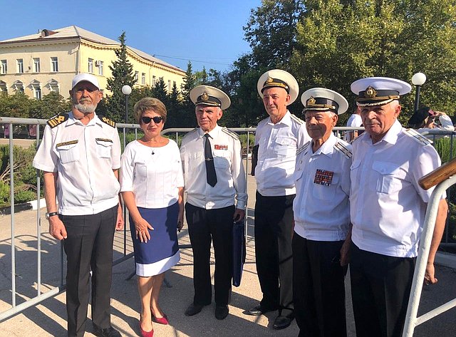 Екатерина Алтабаева поздравила курсантов Черноморского высшего военно-морского училища имени П.С. Нахимова с принятием присяги