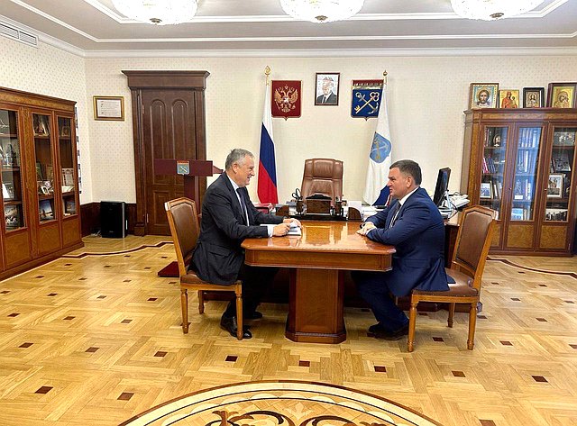 Сергей Перминов встретился с губернатором региона Александром Дрозденко и с руководителем филиала Государственного фонда «Защитники Отечества» по субъекту Федерации Сергеем Галяевым