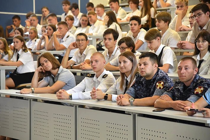 Любовь Глебова встретилась со студентами Севастопольского государственного университета