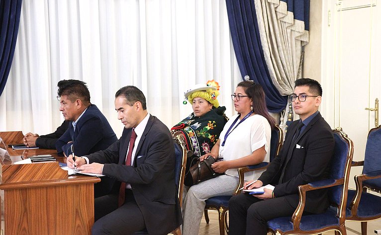 Заместитель Председателя СФ Константин Косачев провел встречу с председателем Палаты сенаторов Многонациональной законодательной ассамблеи Боливии Андронико Родригесом Ледесмой
