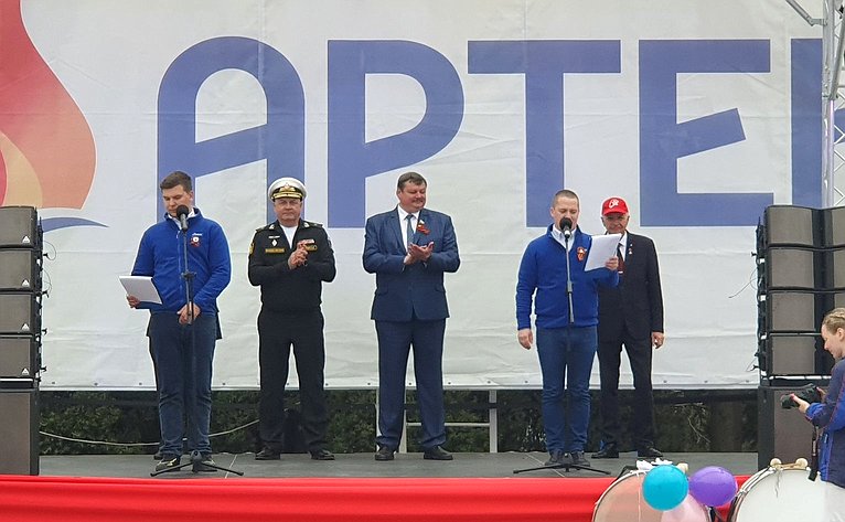 Сергей Колбин принял участие в открытии тематической смены «Школа будущих командиров» в «Артеке»