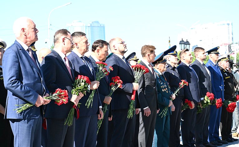Александр Ролик во Владивостоке принял участие в мероприятиях, посвященных 80-й годовщине Победы над милитаристской Японией и окончания Второй мировой войны