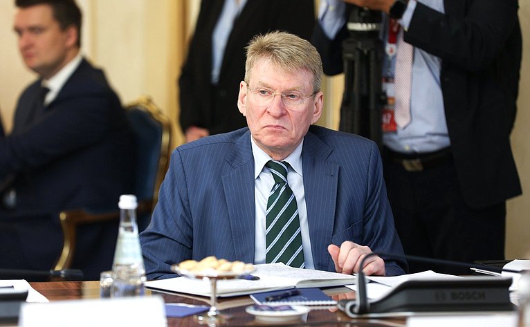 Валентина Матвиенко провела встречу с супругой Председателя Государственного административного совета, Премьер-министра Республики Союз Мьянма Чжу Чжу Хла