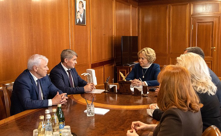 Председатель Совета Федерации Валентина Матвиенко провела встречу с главой Чувашской Республики Олегом Николаевым