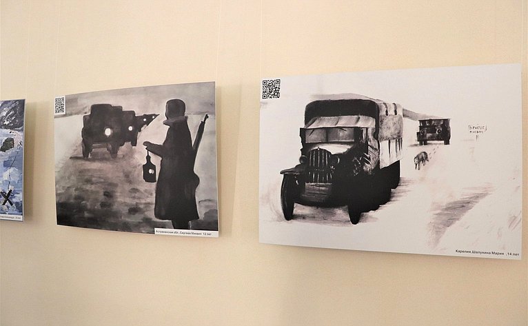 Римма Галушина открыла в Ненецком автономном округе выставку рисунков, посвященных 80-летию «Дороги жизни»