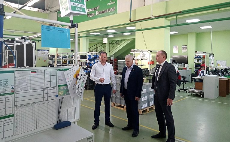 Сергей Мартынов осмотрел завода «Потенциал», расположенного в городе Козьмодемьянске