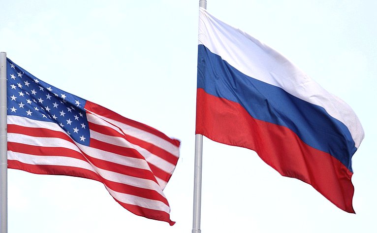 Опрос: треть россиян ждут новый виток «холодной войны»