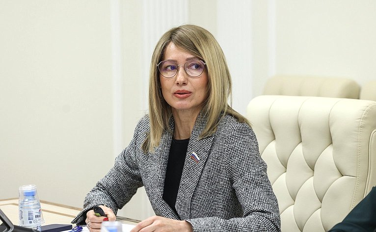 Татьяна Сахарова
