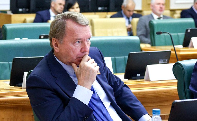 Владимир Кожин