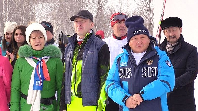 Татьяна Гигель приняла участие в массовой лыжной гонке «Лыжня России» на лыжной базе в урочище Еланда