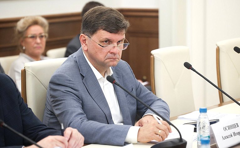Совещание Комитета Совета Федерации по аграрно-продовольственной политике и природопользованию на тему «О ходе строительства судов рыбопромыслового флота в рамках первого и второго этапов предоставления инвестиционных квот добычи водных биоресурсов»