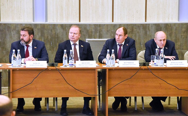Выездное заседание Комитета СФ по обороне и безопасности на тему развития фундаментальной науки и ее роли в укреплении обороноспособности страны