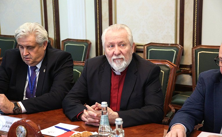 Встреча председателя Комитета СФ по международным делам Григория Карасина с представителями зарубежных религиозных организаций