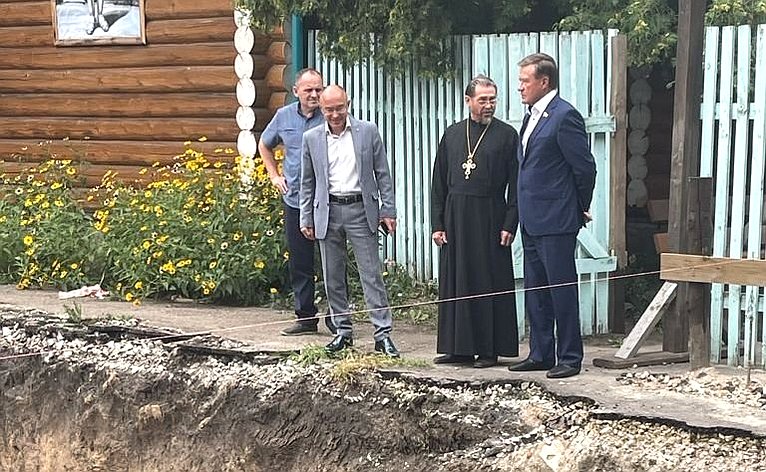 Сергей Рябухин в рамках рабочей поездки в Ульяновск осмотрел место строительства Храма во имя Святого Александра Невского