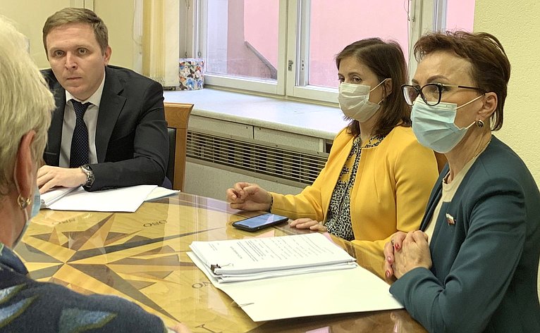 Татьяна Кусайко и Константин Долгов провели ряд встреч в Министерстве финансов РФ
