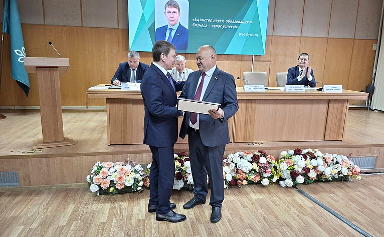 Алексей Кондратенко встретился с селекционерами Кубани
