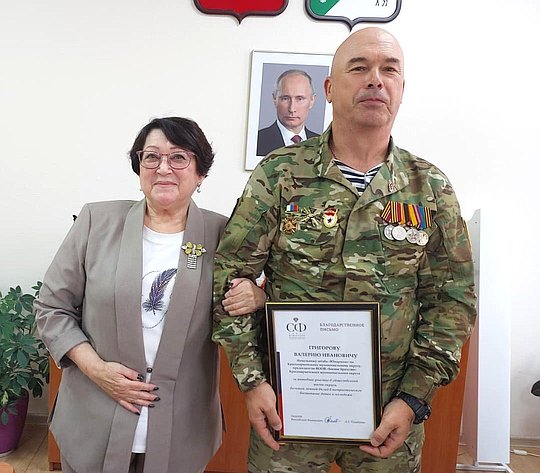В рамках региональной недели Людмила Талабаева встретилась с ветеранами, обсудила поддержку участников СВО и вручила благодарности активистам