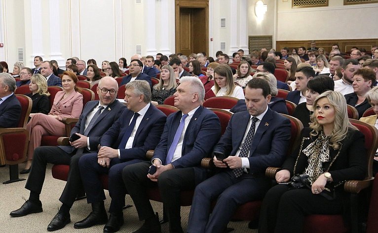 Олег Цепкин принял участие в работе Ассамблеи депутатов всех уровней власти, руководителей фракций региона