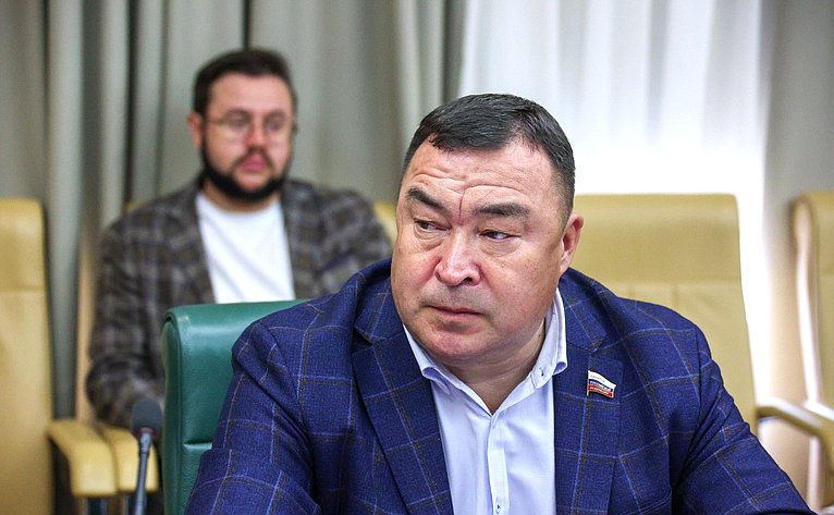 Александр Новьюхов