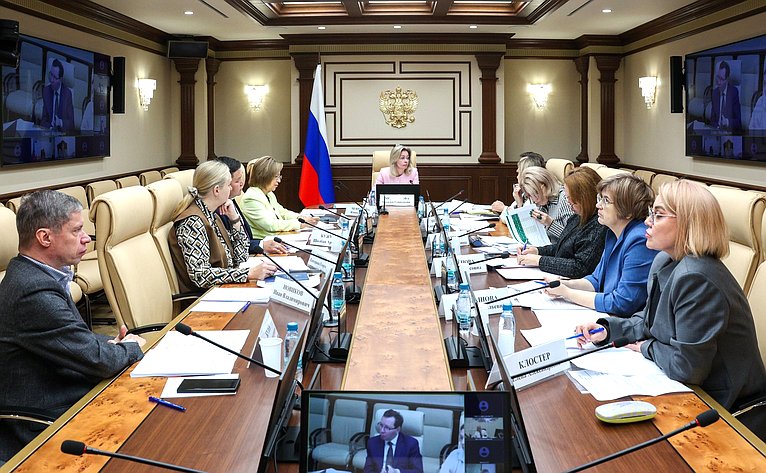 Круглый стол Комитета СФ по социальной политике «Доступность жизненно необходимых и важнейших лекарственных препаратов для льготных категорий граждан: проблемы и пути решения»