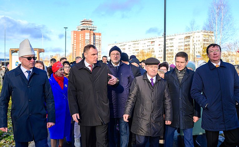 Константин Косачев и Сергей Мартынов приняли в регионе участие в торжествах, посвященных Дню народного единства и Дню Республики Марий Эл