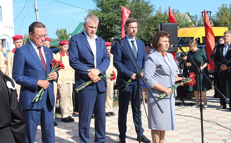 Сергей Рябухин принял участие в патриотических мероприятиях, посвященных открытию аллеи Славы Героев СВО