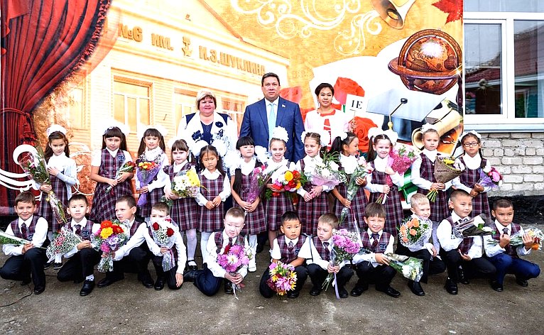 В. Полетаев выступил в Горно-Алтайске на мероприятиях, посвященных Дню знаний