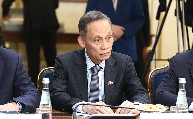 Валентина Матвиенко провела встречу с Генеральным секретарем Центрального комитета Коммунистической партии Вьетнама То Ламом