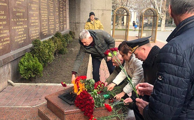 Лариса Мельник приняла участие в торжественных мероприятиях, посвящённых Дню памяти россиян, исполнявших служебный долг за пределами Отечества