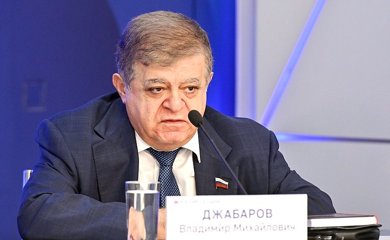 Владимир Джабаров и Наталья Никонорова приняли участие в пресс-конференции, посвященной расследованию военных преступлений киевского режима в Курской области и Донецкой Народной Республике