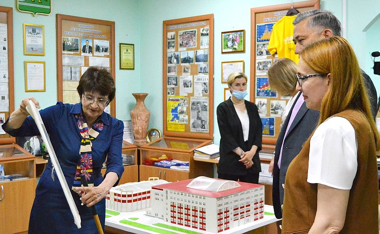 Юрий Валяев посетил Приамурский государственный университет имени Шолом-Алейхема