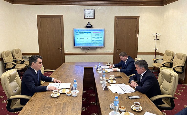Ирек Ялалов провел рабочую встречу с первым заместителем премьер-министра правительства региона Илшатом Тажитдиновым
