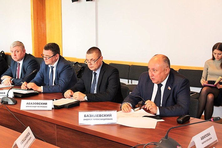 Андрей Базилевский принял участие в совещании по разработке регионального плана первоочередных действий в условиях внешнего санкционного давления