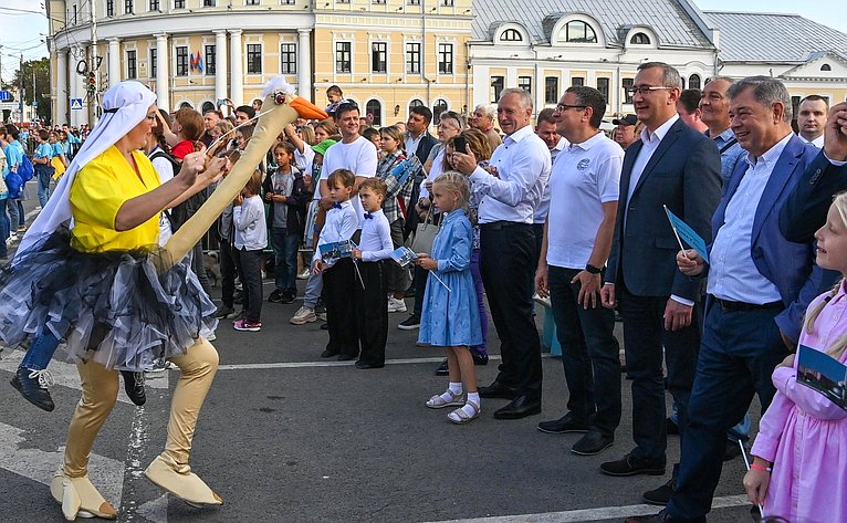 Анатолий Артамонов и Александр Савин приняли участие в праздничных мероприятиях, посвященных 650-летию основания города Калуги