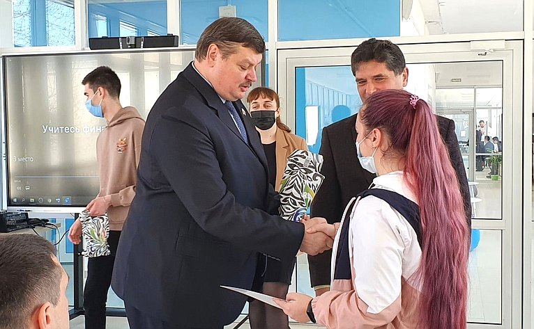Сергей Колбин провел встречу со студентами Севастопольского государственного университета