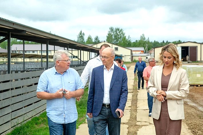 Владимир Киселев в рамках региональной недели посетил экокомплекс в Петушинском районе Владимирской области