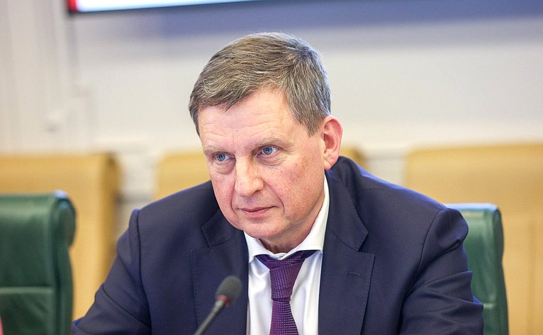 Андрей Епишин