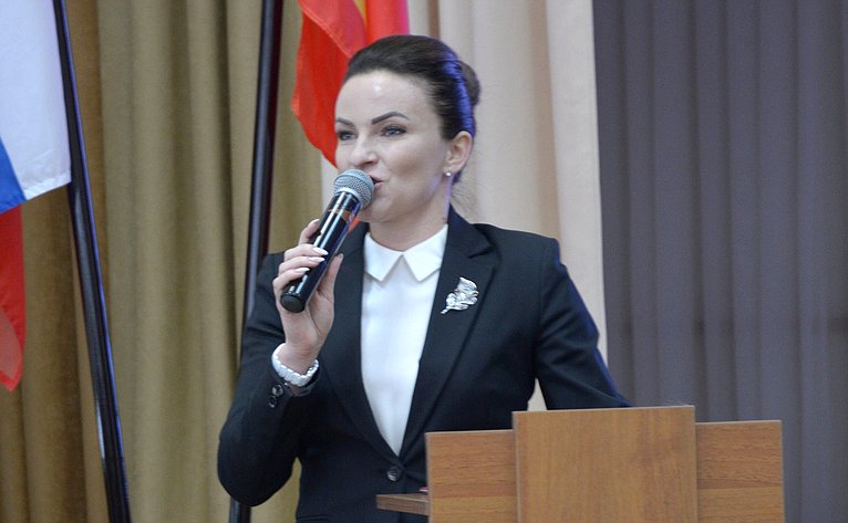 Ирина Кожанова приняла участие в заседании руководителей студенческих научных обществ профессиональных образовательных организаций Смоленской области