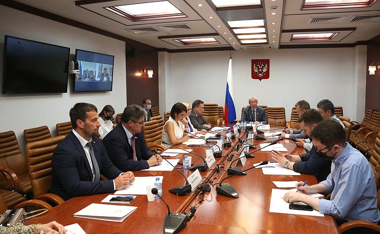 Заседание Временной комиссии СФ по защите государственного суверенитета и предотвращению вмешательства во внутренние дела Российской Федерации