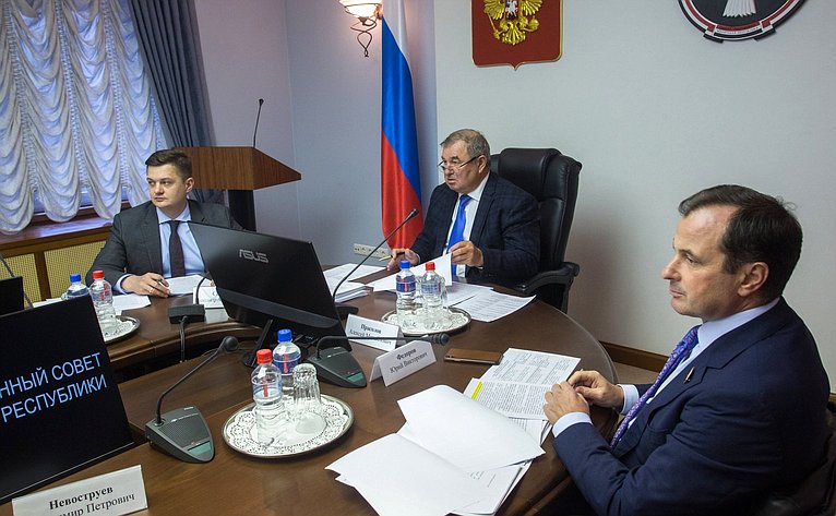 Юрий Федоров принял участие в рабочем совещании по подготовке проведения Дней Удмуртии в Совете Федерации