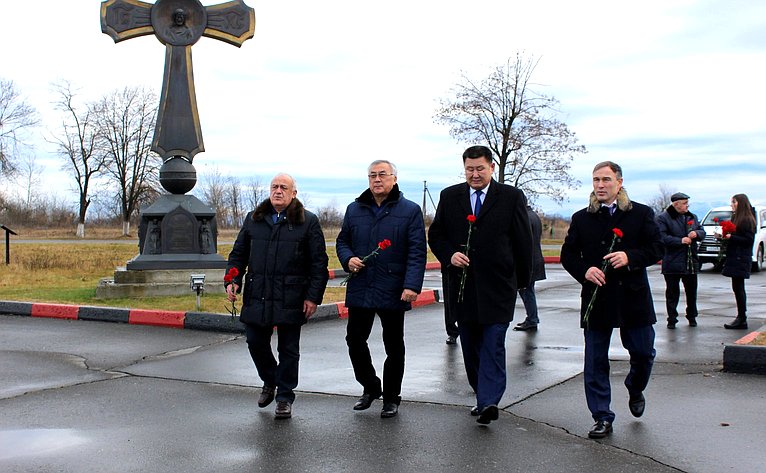 Баир Жамсуев и Вячеслав Мархаев посетили Северную Осетию