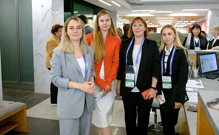 Дискуссионная площадка «Серебряный возраст: новые горизонты здоровья и активности». VI Форум социальных инноваций регионов