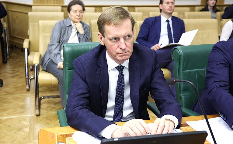Заседание Совета по вопросам агропромышленного комплекса и природопользования при Совете Федерации на тему «Проблемы реализации новых механизмов использования и охраны земель сельскохозяйственного назначения»