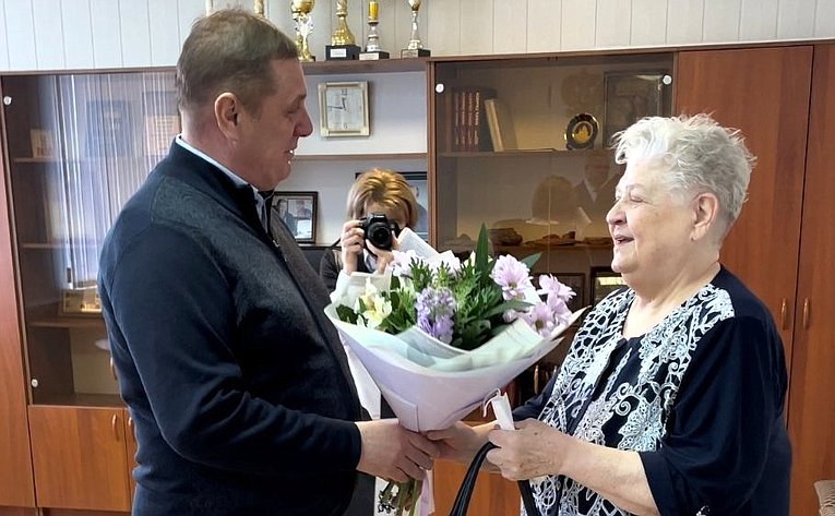 Николай Семисотов воплотил в жизнь новогоднюю мечту жительницы Ленинска