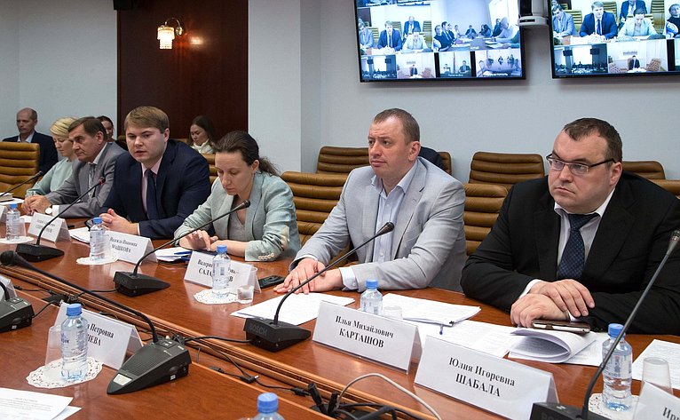 Видеоконференция по подготовке к рассмотрению в СФ проекта федеральных законов о государственном контроле (надзоре) и муниципальном контроле в РФ