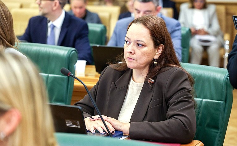 Анна Отке