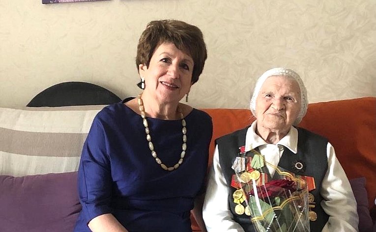Екатерина Алтабаева поздравила с наступающим Днём Победы ветеранов Великой Отечественной войны