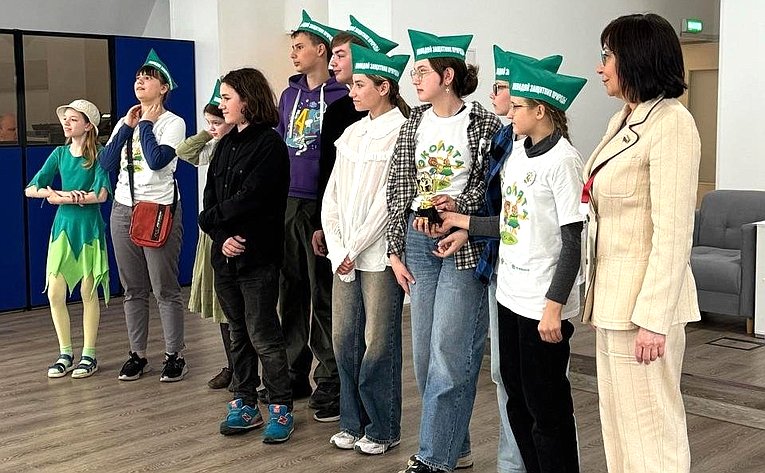 Наталья Котова приняла участие в проведении Экологического турнира Эколят «Удивительное рядом», впервые состоявшегося на ХI Невском международном экологическом конгрессе