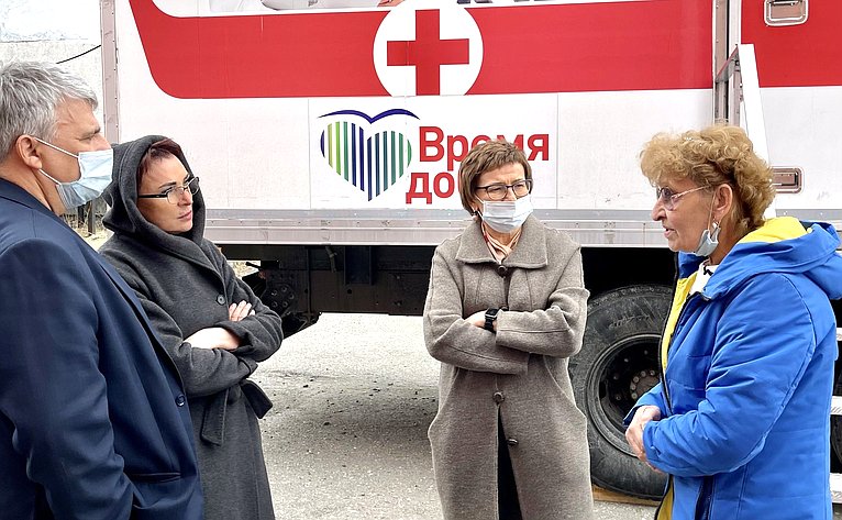 Татьяна Кусайко посетила медицинские учреждения Кольского района
